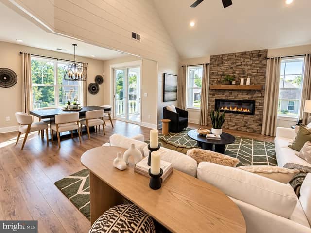 120 Bridge Valley Road photo 3