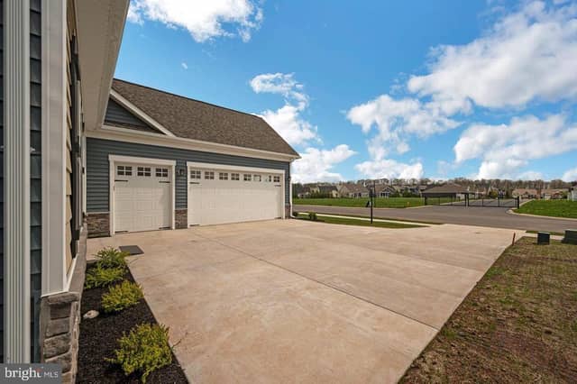 75 New Vista Way photo 5