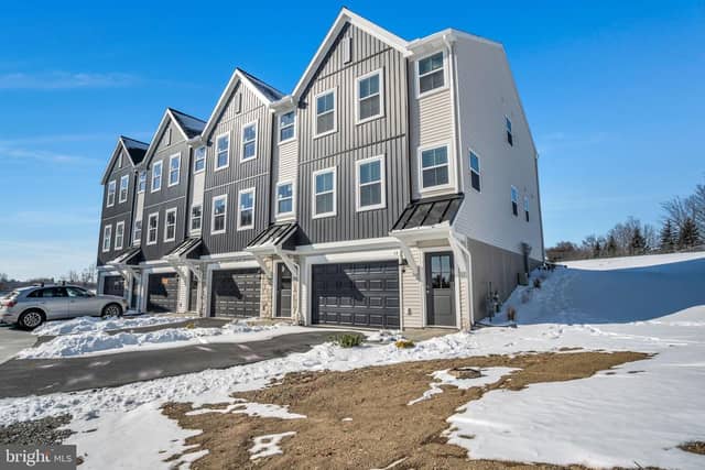 10-16 Morgan Circle, Carlisle PA new construction home