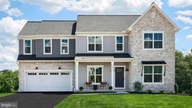 130 South Mountain Drive, Carlisle PA new construction home