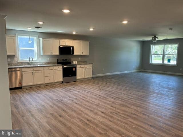 212 Grace Ann Court photo 10