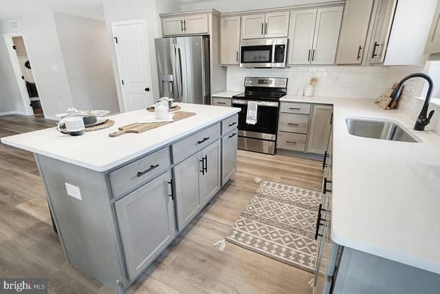 Abbey Plan On Crestwood Dr # LOT 23 photo 7