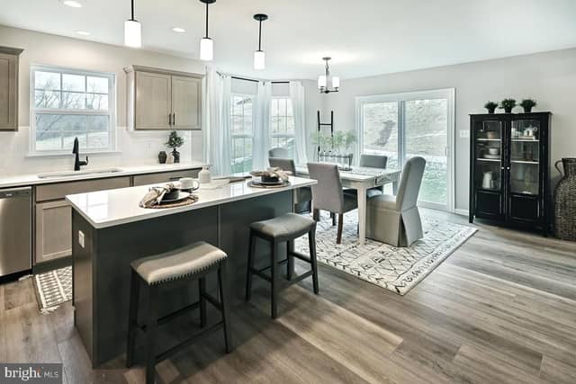 Abbey Plan On Crestwood Dr # LOT 23 photo 9