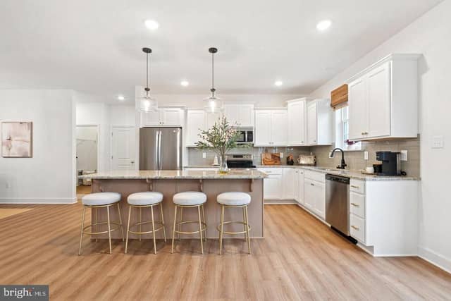 1525 Falcon Lane # 205 photo 3