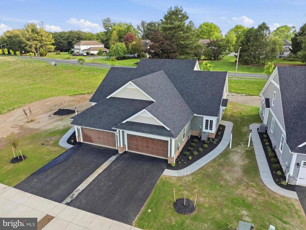 221 Bellaride Lane # 68 photo 1