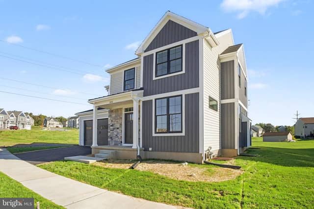 2070 Andrew Avenue # LOT 28 photo 2