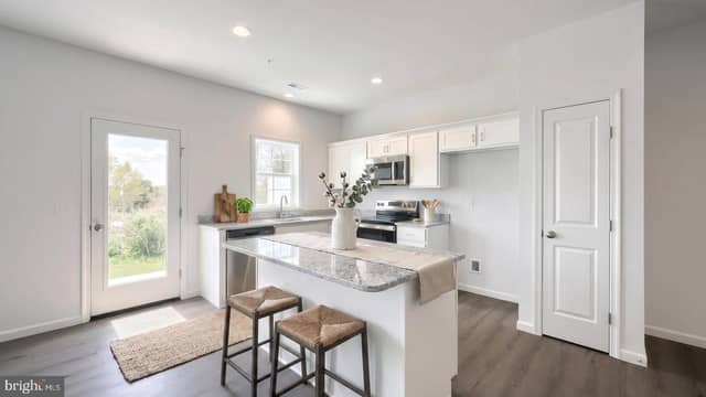 104 Flint Drive photo 2