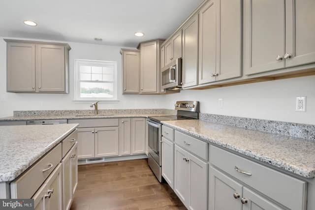620 S Smith Drive # C (HEMLOCK) photo 10