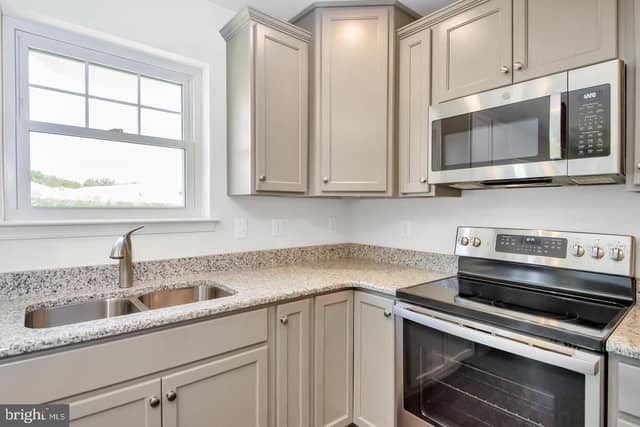 620 S Smith Drive # C (HEMLOCK) photo 11
