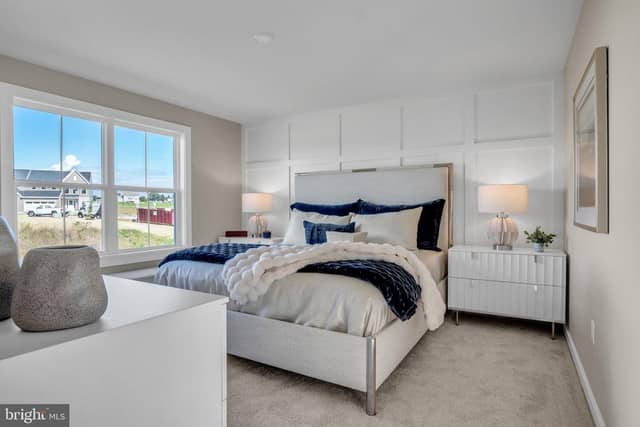 8 Melrose Lane photo 5