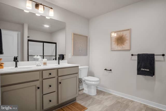 8 Melrose Lane photo 7