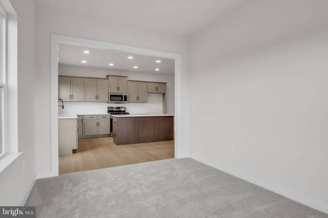 194 Trailside Court photo 5
