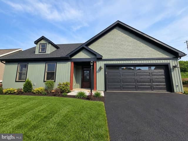1003 Allwein Drive, Lebanon PA new construction home