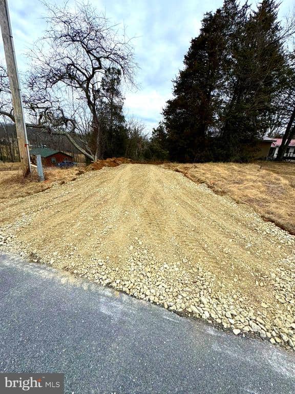 270 S Winding Road photo 10